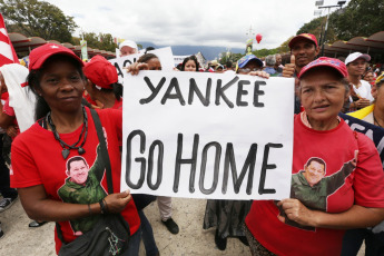 Caracas .- The president of the Bolivarian Republic of Venezuela, Nicolás Maduro, is present at the manifestation held this Thursday in Los Próceres, Caracas, against imperial interference and in defense of national sovereignty.Presidential Press / LANA