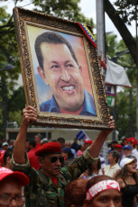 Caracas, Venezuela.- Una movilización se realiza este martes en Caracas en rechazo a los "mecanismos injerencistas promovidos por la Organización de Estados Americanos (OEA)", que según los organizadores "buscan quebrar el orden democrático y constitucional de Venezuela para imponer en el país los intereses de sectores imperialistas en la región".