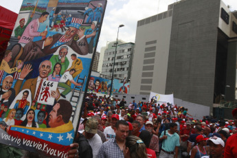 Caracas, Venezuela.- Concentración en conmemoración de los 15 años del intento de golpe de Estado a Hugo Chávez, el encuentro se desarrolló este martes 11 de abril en Puente Llaguno, en Caracas, para conmemorar los 15 años de la masacre donde murieron al menos 19 personas.