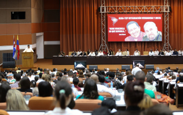 La Habana.- The commitment to regional unity was the center of the talks of the 15th Political Council of the Bolivarian Alliance for the Peoples of Our America - People''s Trade Treaty (ALBA-TCP), held this Monday in the Cuban capital.ALBA PRESS/AVN/LANA