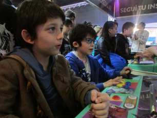 Buenos Aires .- More than 23,000 people visited the fourth edition of Comicópolis, which was held at La Rural in Buenos Aires, Argentina. They were present Quino, Maitena, Yoichi Takahashi, Trina Robbins, Jean Yves Ferri, Simon Bisley and dozens of local artists. Comicopolis was a real party that lasted for three days (from Friday 1 to Sunday 3 September) of comics, animation and pop culture. There was also a sample of Argentine cartoonists who worked for Star Wars and a sample on the Eternauta.Buenos Aires City .- More than 23,000 people visited the fourth edition of Comicópolis, which was held at La Rural in Buenos Aires, Argentina. They were present Quino, Maitena, Yoichi Takahashi, Trina Robbins, Jean Yves Ferri, Simon Bisley and dozens of local artists. Comicopolis was a real party that lasted for three days (from Friday 1 to Sunday 3 September) of comics, animation and pop culture. There was also a sample of Argentine cartoonists who worked for Star Wars and a sample on the Eternauta.