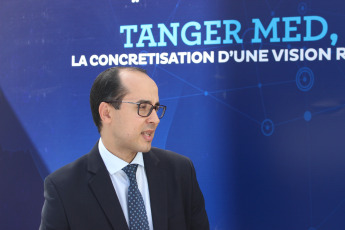 In dialogue with Latin America News Agency, the Director of Operations of Import and Export of Tanger Med, Idriss Aarabi, highlighted the strategic location of the port, since they are "at the crossroads of the most important maritime lines in the world, which come from east to west and from north to south, therefore we currently have more than 10% of our transshipment flow going to Latin America. " Asked about the role that Tanged Med can play in a potential boost of trade between the countries of Mercosur and Europe, he considered that the Mercosur countries "can use Tanger Med for stockpiling, to move more easily and thus facilitate access to the whole European common market. " "For Latin America that has many flows to Europe and countries of the Gulf area, these companies could have a base here, in the narrow Strait of Gibraltar, for example store the goods, make value-added activities, and have this time of very fast response, to distribute the goods, we are 18 hours from Spain by