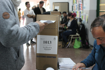 BUENOS AIRES, ARGENTINA.- In the photo taken today October 27, 2019, from 8 in the morning, the vote is taken throughout Argentina to elect the next president. The candidates have not yet cast their vote.