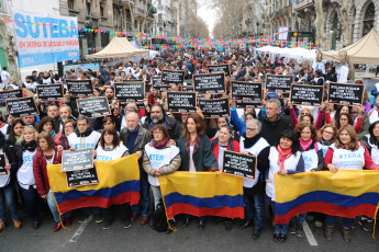 Buenos Aires, Argentina.- In the photo, today September 11, 2019, on Teacher's Day in Argentina, teachers mobilized in different parts of the country called by the Confederation of Education Workers (Ctera). They loaded posters in solidarity with Colombian teachers who a few weeks ago denounced harassment, threats and murders against social leaders, including teachers. With a community breakfast and educational games for the whole family, teachers celebrated their day with a particular request. "With hunger you cannot teach or learn," was the slogan of the central act for the Day of the Teacher and the Teacher that was held in front of the Cabildo. The day was aimed at denouncing the situation in the classroom. "Hunger does not wait," repeated the teachers throughout the morning.