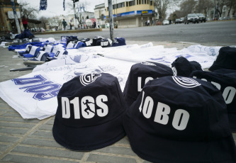 La Plata, Argentina.- In the images taken today, Sunday, September 8, 2019, the supporters of the club that the former captain of the Argentine soccer team Diego Armando Maradona, Gimnasia y Esgrima La Plata, who filled their stadium to receive, began to lead to the idol in La Plata, the capital of the province of Buenos Aires, south of the Capital of Argentina. From early on, the supporters began to arrive at the stadium, in the area of the La Plata forest, in what was the first training of the first division team of the club led by Maradona behind open doors, which fights the descent and the latter in the table of positions of the championship of first division of Argentine soccer.