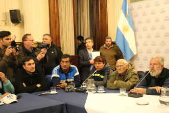 Buenos Aires.- In the images taken today September 4 in the afternoon in the premises of the Congress of the Argentine Nation, opposition legislators met with representatives of social organizations, who demonstrated today September 4, 2019 in claim of the sanction of the emergency food law. The union leaders and members of the Social Pastoral of the Catholic Church also participated in the meeting. In the image, with the microphone, the Secretary of the Confederation of Workers of the Popular Economy (CTEP) Esteban Castro, the first on the left the leader of the Evita Gildo Onorto Movement, among them, are accompanied by other representatives of social organizations.