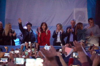 La Plata.- In the photo, the candidate for vice president for the Front of All, Cristina Fernández de Kirchner, said on August 31 that "she knew" that her space was going to win, but "she did not imagine so much difference", by exposing at the Faculty of Journalism of the National University of La Plata, where he presented his book, ¨Sincerely¨.