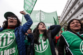 Buenos Aires, Argentina.- In the photo, state unions stop today, Tuesday, September 10, 2019 throughout Argentina and march in the center of the city of Buenos Aires in demand of the reopening of peers and the reinstatement of dismissed employees. There could be delays and cancellations on flights from all airports in the country. The strike began at 0 on Tuesday while concentrations started at 10. Perhaps the most numerous takes place at the corner of Esmeralda and Diagonal Norte. From there all the unions will march towards the Ministry of Finance and the Ministry of Modernization.