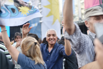 BUENOS AIRES, ARGENTINA.- In the photo taken on October 27, 2019, people participated in the celebrations of the triumph of Alberto Fernández as the new President of Argentina. The new president-elect spoke from the bunker of the Frente de Todos in Chacarita. He confirmed that tomorrow he will meet Mauricio Macri and said that "the only thing that matters is that the Argentines stop suffering." He called to "build the egalitarian and solidarity Argentina that we dream".