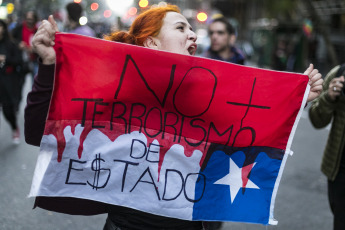 BUENOS AIRES, ARGENTINA.- In the photos taken today Monday, October 21, 2019 in Buenos Aires, during an act of leftist political organizations and human rights organizations, which ended with clashes with the police and several journalists attacked, after a group of protesters, denounced by organizations as 'infiltrators of the police' departed from the protest and began to destroy and attack journalists.