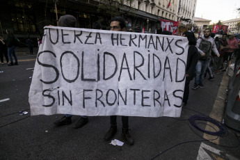 BUENOS AIRES, ARGENTINA.- In the photos taken today Monday, October 21, 2019 in Buenos Aires, during an act of leftist political organizations and human rights organizations, which ended with clashes with the police and several journalists attacked, after a group of protesters, denounced by organizations as 'infiltrators of the police' departed from the protest and began to destroy and attack journalists.