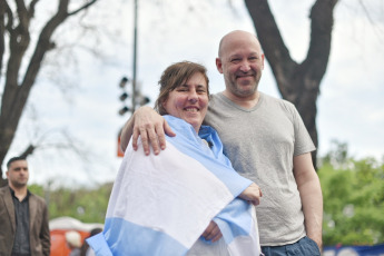 BUENOS AIRES, ARGENTINA.- In the photo taken on October 27, 2019, people participated in the celebrations of the triumph of Alberto Fernández as the new President of Argentina. The new president-elect spoke from the bunker of the Frente de Todos in Chacarita. He confirmed that tomorrow he will meet Mauricio Macri and said that "the only thing that matters is that the Argentines stop suffering." He called to "build the egalitarian and solidarity Argentina that we dream".