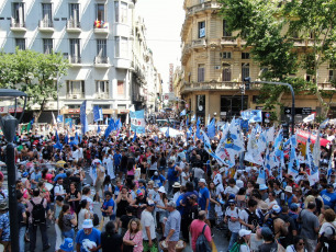 BUENOS AIRES, ARGENTINA.- In the photo taken on December 10, 2019 from a drone in what was the closing of the day in which Alberto Fernández assumed the presidency, who gave a speech on a stage installed in front of the Casa Rosada , headquarters of the Argentine Executive Power, before tens of thousands of people who celebrated their assumption within the framework of a music and art festival.