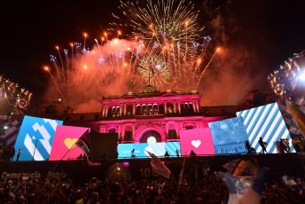 BUENOS AIRES, ARGENTINA.- In the photo taken on December 10, 2019, in what was the closing of the day in which he assumed the presidency, Alberto Fernández with Vice President Cristina Fernñandez de Kirchner, gave his first speech to the Plaza de Mayo from a stage installed in front of the Casa Rosada before tens of thousands of people celebrated their assumption within the framework of a music and art festival.  