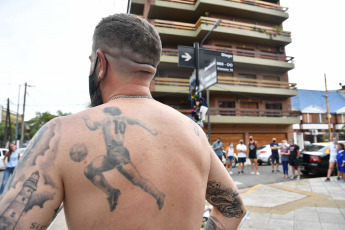 Buenos Aires, Argentina.- In the photo taken on November 29, 2020, the houses of La Paternal and Villa Devoto (photo) where Diego Maradona lived, in Lascano 2257 and La Habana and Segurola respectively, became a kind of sanctuary after the death of the idol. Former Argentine footballer and world champion Diego Maradona died at the age of 60 after suffering cardiac arrest at home.