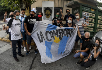 Buenos Aires, Argentina.- In the photos taken on December 28, 2020, it shows the mural made in mosaic that reflects an image of Diego Maradona in a corner of the Parque Chas neighborhood, in the city of Buenos Aires, with the intention of honor the memory of the eternal captain of the Argentine soccer team, who passed away last November.