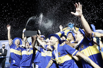 San Juan, Argentina.- Boca beat Banfield this Sunday (17) for the Diego Maradona Cup final and added a new page of glory to its history. With the consecration in San Juan, the Xeneize reached its star number 70 between local and international competitions, adding the amateur and professional era. Thus he took four titles apart from River, the eternal rival, and is the winner of Argentine football.