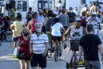 Buenos Aires, Argentina.- In the photos, it shows the streets of Buenos Aires during the coronavirus pandemic. The Minister of Health of the Nation, Ginés González García, announced through his social networks that the Malbrán Institute detected in Argentina the variants of coronavirus registered in Brazil.