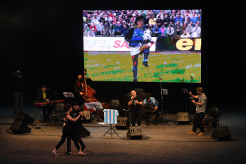 Buenos Aires, Argentina.- In the photos taken on September 21, 2021, it shows the tribute to Diego Maradona who brought together 20 artists on stage during the 2021 edition of the Buenos Aires Tango Festival and World Cup. A tribute to the figure of Diego Armando Maradona, was carried out through images, dance and music in the most important event of tango culture worldwide.