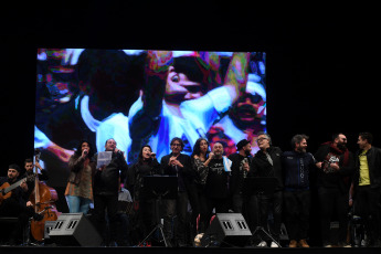 Buenos Aires, Argentina.- En las fotos tomadas el 21 de septiembre del 2021, muestra el homenaje a Diego Maradona que reunió a 20 artistas en escena durante la edición 2021 del Festival y Mundial de Tango de Buenos Aires. Un homenaje a la figura de Diego Armando Maradona, se llevó a cabo a través de imágenes, baile y música en el evento más importante de la cultura tanguera a nivel mundial.