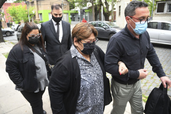 Buenos Aires, Argentina.- In the photos taken on October 13, 2021, Ana (right) and Nora Maradona (left) testify in the San Isidro attorney general's office as witnesses for the death of Diego Armando Maradona, for which there are seven doctors accused of simple homicide with eventual fraud, which would go to oral and public trial soon.