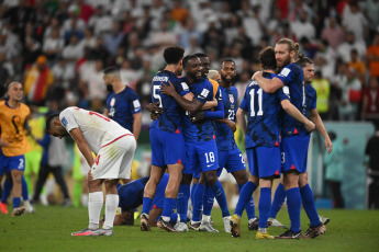 Doha, Qatar.- In the photos taken on November 29, 2022, during the match between the United States and Iran at the Al Thumama stadium on the last date of Group B of the Qatar 2022 World Cup. The United States beat Iran by 1- 0- and ensured their presence in the round of 16, an instance in which they will face the Netherlands.