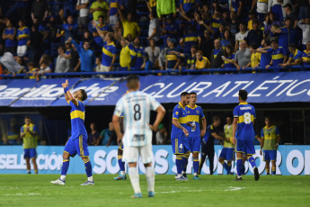 Buenos Aires, Argentina.- In the photos taken on January 29, 2023, during the match between Boca and Atlético Tucumán at La Bombonera at the start of the Argentine Professional League. Boca, began the championship with a suffered victory against Atlético Tucumán by 1 to 0 with the goal scored by Óscar Romero.