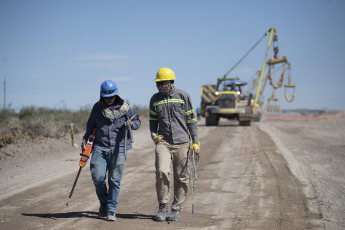 Neuquén, Argentina.- En las fotos tomadas el 28 de marzo del 2023, muestra el Gasoducto el Gasoducto Vaca Muerta que en los primeros dos meses del año, ya generó exportaciones por casi 411 millones de dólares. En febrero último se exportaron 2,18 millones de barriles de petróleo desde Neuquén, equivalentes al 24