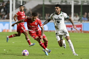 Junín, Argentina.- In the photos taken on March 19, 2023, during the match between River Plate and Sarmiento for the Professional League at the Eva Perón Stadium. Martín Demichelis's team reached the top of the Professional League with its 2-0 victory against Sarmiento.