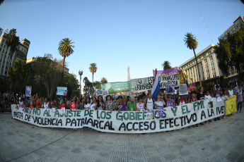 Buenos Aires, Argentina.- In the photos taken on March 8, 2023, shows the march for International Women's Day in Buenos Aires, Argentina. Feminist, political and social groups commemorate International Women's Day (8M) throughout the country with different mobilizations, acts and other activities, including the concentration in the National Congress.