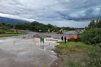 San Luis, Argentina.- In the photos taken on March 24, 2023, it shows the streets of San Luis after a storm that affected the provinces of San Luis and Córdoba in the last hours. Argentine Army troops and National Highway vehicles arrived in the area to help the close to 130 affected families, while the provincial government delivered food, supplies and drinking water and collaborated with electrical and roof repairs.