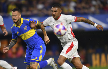 Buenos Aires, Argentina.- In the photos taken on March 19, 2023, during the match between Boca Juniors and Instituto at La Bombonera, for the eighth date of the League Tournament. In a controversial closing, Boca Juniors lost 3-2 to Instituto.