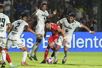 Junín, Argentina.- In the photos taken on March 19, 2023, during the match between River Plate and Sarmiento for the Professional League at the Eva Perón Stadium. Martín Demichelis's team reached the top of the Professional League with its 2-0 victory against Sarmiento.