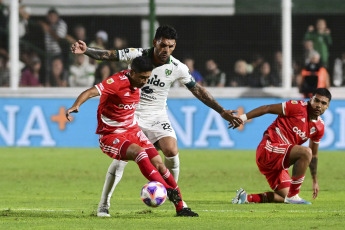 Junín, Argentina.- In the photos taken on March 19, 2023, during the match between River Plate and Sarmiento for the Professional League at the Eva Perón Stadium. Martín Demichelis's team reached the top of the Professional League with its 2-0 victory against Sarmiento.