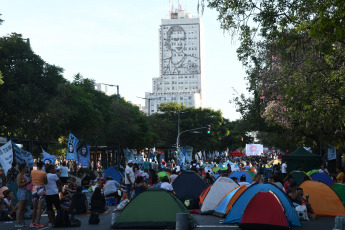 Buenos Aires, Argentina.- In the photos taken on March 14, 2023, organizations grouped in the Piquetera Unit (UP) maintain a camp in front of the Ministry of Social Development, in the heart of Buenos Aires, in protest against the cuts in the Enhance Work plan. The measure of force will be maintained, at least, until next Wednesday.