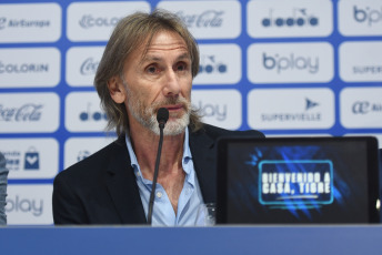 Buenos Aires, Argentina.- In the photos taken on March 9, 2023, Ricardo Gareca (photo) was presented as Vélez's coach, in his second cycle at the club, and will debut on Monday (13) against Martín Palermo's Platense, for the seventh date of the Professional Football League (LPF).