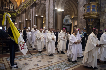 Buenos Aires, Argentina.- In the photos taken on April 24, 2023, the Episcopate celebrated the Pope with a mass in the Metropolitan Cathedral and began a week of deliberations. The 122nd plenary assembly of the Argentine Episcopal Conference (CEA), made up of bishops from all over the country, began a week of deliberations this Monday with a thanksgiving mass on the occasion of the 10th anniversary of Francis' pontificate.