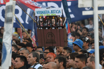 Buenos Aires, Argentina.- In the photos taken on April 13, 2023, various Argentine political and trade union organizations marched in the capital to denounce the ban and judicial persecution of Vice President Cristina Fernández de Kirchner. The demonstration was held in Plaza Lavalle in front of the Palace of Justice, seat of the Supreme Court, where they sought to reverse the decision of the vice president not to run as a candidate for the next presidential elections, after the ruling of the Federal Oral Court 2.