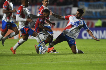 Buenos Aires, Argentina.- In the photos taken on April 20, 2023, during the match between San Lorenzo and Fortaleza at the Pedro Bidegain stadium for the 2nd group stage of the Copa Sudamericana 2023. Fortaleza of Brazil defeated 0-2 to San Lorenzo. Goals by goalkeeper Augusto Batalla, against, and Guilherme allowed the Brazilian team to remain as the leader with an ideal score of six points.