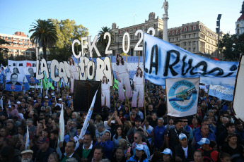 Buenos Aires, Argentina.- In the photos taken on April 13, 2023, various Argentine political and trade union organizations marched in the capital to denounce the ban and judicial persecution of Vice President Cristina Fernández de Kirchner. The demonstration was held in Plaza Lavalle in front of the Palace of Justice, seat of the Supreme Court, where they sought to reverse the decision of the vice president not to run as a candidate for the next presidential elections, after the ruling of the Federal Oral Court 2.