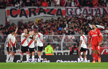 Buenos Aires, Argentina.- In the photos taken on April 23, 2023, during the match between River Plate and Independiente at the Más Monumental Stadium for matchday 13 of the Argentine Professional League. River beat Independiente 2-0 at home, in a game on matchday 13 of the Argentine Professional League. For River, the goals were scored by Esequiel Barco (at 17 minutes) and Miguel Borja (at 80 minutes).