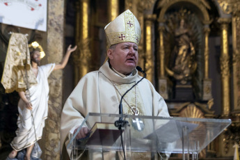 Buenos Aires, Argentina.- En las fotos tomadas el 24 de abril del 2023, el Episcopado celebró al Papa con una misa en la Catedral metropolitana e inició una semana de deliberaciones. La 122° asamblea plenaria de la Conferencia Episcopal Argentina (CEA), integrada por obispos de todo el país, comenzó este lunes una semana de deliberaciones con una misa de acción de gracias con motivo de los 10 años del pontificado de Francisco.