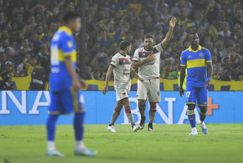 Buenos Aires, Argentina.- In the photos taken on April 9, 2023, during the match between Boca Juniors and Colón at the La Bombonera Stadium, on date 10 of the Argentine Professional League 2023. Boca suffered a heavy defeat by 1- 2 against Colón. With a goal from Teuten (90+1'), the 'Sabalero' got his first win in the tournament.