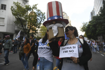 Buenos Aires, Argentina.- In the photos taken on April 17, 2023, members of different social sectors protested in front of the Ministry of Social Development, in Buenos Aires, for the arrival of General Laura Richardson, head of the US Southern Command. US, as well as against US interference in the region and the policies of the International Monetary Fund (IMF). The protesters denounce that the senior military official has shown in her speeches the "neocolonial attitude" that the White House maintains towards the region.