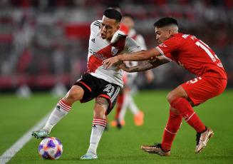 Buenos Aires, Argentina.- En las fotos tomadas el 23 de abril del 2023, durante el partido entre River Plate e Independiente en el Estadio Más Monumental por la jornada 13 de la Liga Profesional Argentina. River venció por 2-0 a Independiente como local, en un partido de la jornada 13 de la Liga Profesional Argentina. Para River los goles fueron marcados por Esequiel Barco (a los 17 minutos) y Miguel Borja (a los 80 minutos).