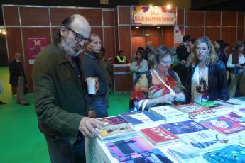 Buenos Aires, Argentina.- En las fotos tomadas el 29 de abril del 2023, durante la 47º edición de la Feria Internacional del Libro de Buenos Aires. La feria, organizada por la Fundación El Libro, se desarrollará hasta el 15 de mayo en el predio de La Rural, en el barrio porteño de Palermo.