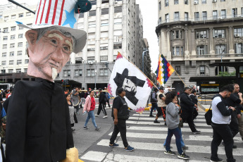 Buenos Aires, Argentina.- In the photos taken on April 17, 2023, members of different social sectors protested in front of the Ministry of Social Development, in Buenos Aires, for the arrival of General Laura Richardson, head of the US Southern Command. US, as well as against US interference in the region and the policies of the International Monetary Fund (IMF). The protesters denounce that the senior military official has shown in her speeches the "neocolonial attitude" that the White House maintains towards the region.