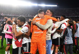 Buenos Aires, Argentina.- En las fotos tomadas el 7 de mayo del 2023, durante el partido entre River Plate y Boca Juniors por la fecha 15 de la Liga Profesional de Fútbol, en el Monumental ante más de 83 mil personas. River se impuso por 1 a 0 a un gol de Miguel Borja y sigue firme en lo más alto de la Liga Profesional con 37 unidades, sacándole 19 puntos a su clásico rival.