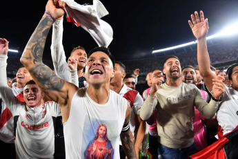 Buenos Aires, Argentina.- En las fotos tomadas el 7 de mayo del 2023, durante el partido entre River Plate y Boca Juniors por la fecha 15 de la Liga Profesional de Fútbol, en el Monumental ante más de 83 mil personas. River se impuso por 1 a 0 a un gol de Miguel Borja y sigue firme en lo más alto de la Liga Profesional con 37 unidades, sacándole 19 puntos a su clásico rival.