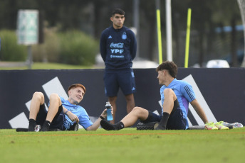 Buenos Aires, Argentina.- In the photos taken on May 9, 2023, Without Soulé, the Argentine U-20 national team continues preparing for the World Cup. With the aim of achieving the sixth title that confirms it as the top winner of the contest, the Argentine National Team began preparing for its debut in the Sub 20 World Cup in which it will host and will begin on May 20 with the duel against Uzbekistan.